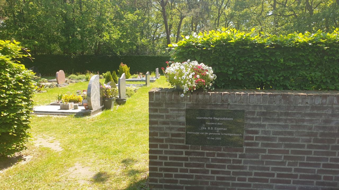 ‘Zorg voor begraafplaatsen met eeuwige grafrust voor Bossche moslimgemeenschap’