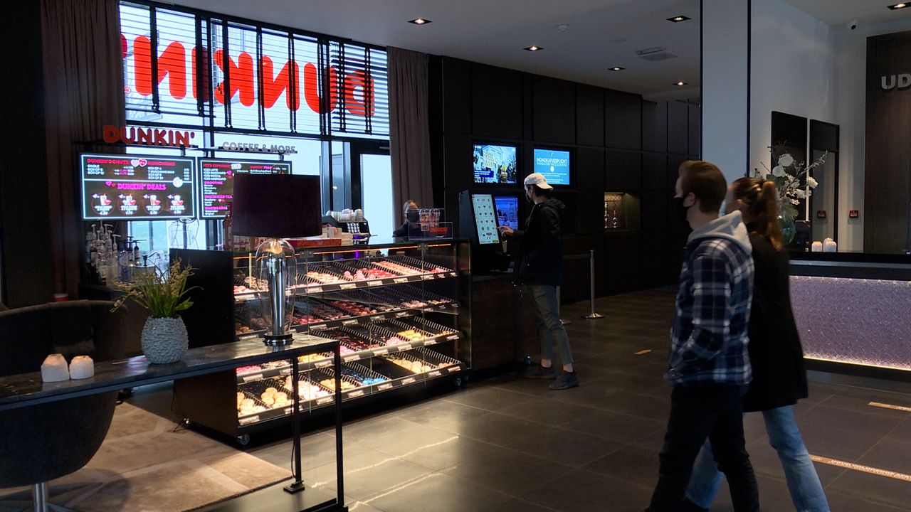Pop-up Dunkin' Donuts in Uden verhuisd naar hotellobby