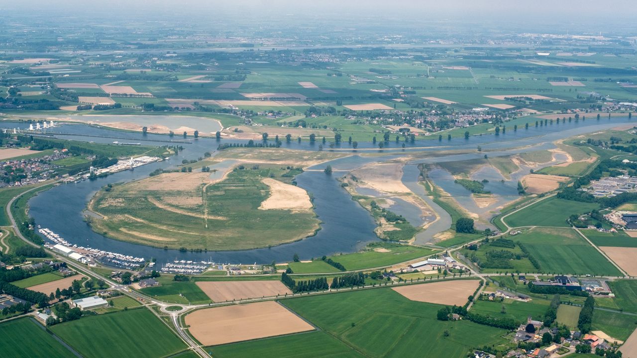 Boswachter Lianne Schröder geeft online lezing over 'levende rivier' de Maas
