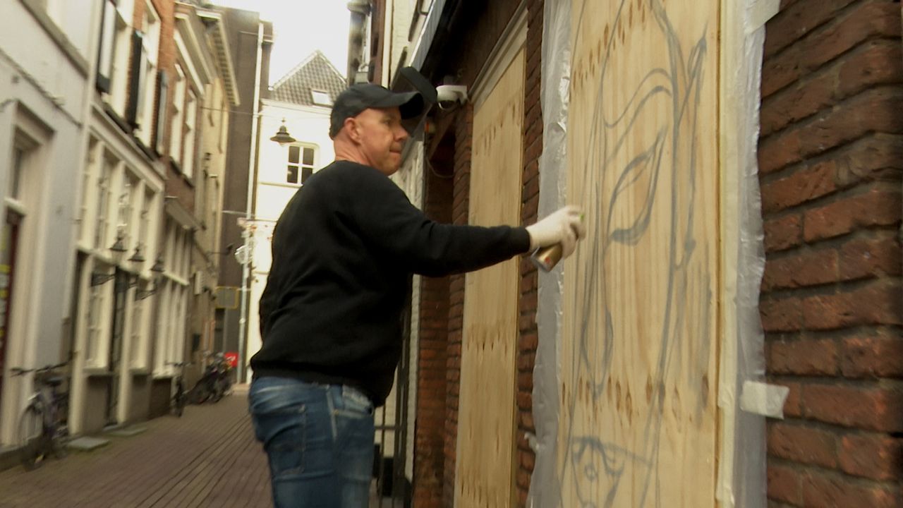 Opnieuw kunstwerken op dichtgetimmerde panden in Den Bosch