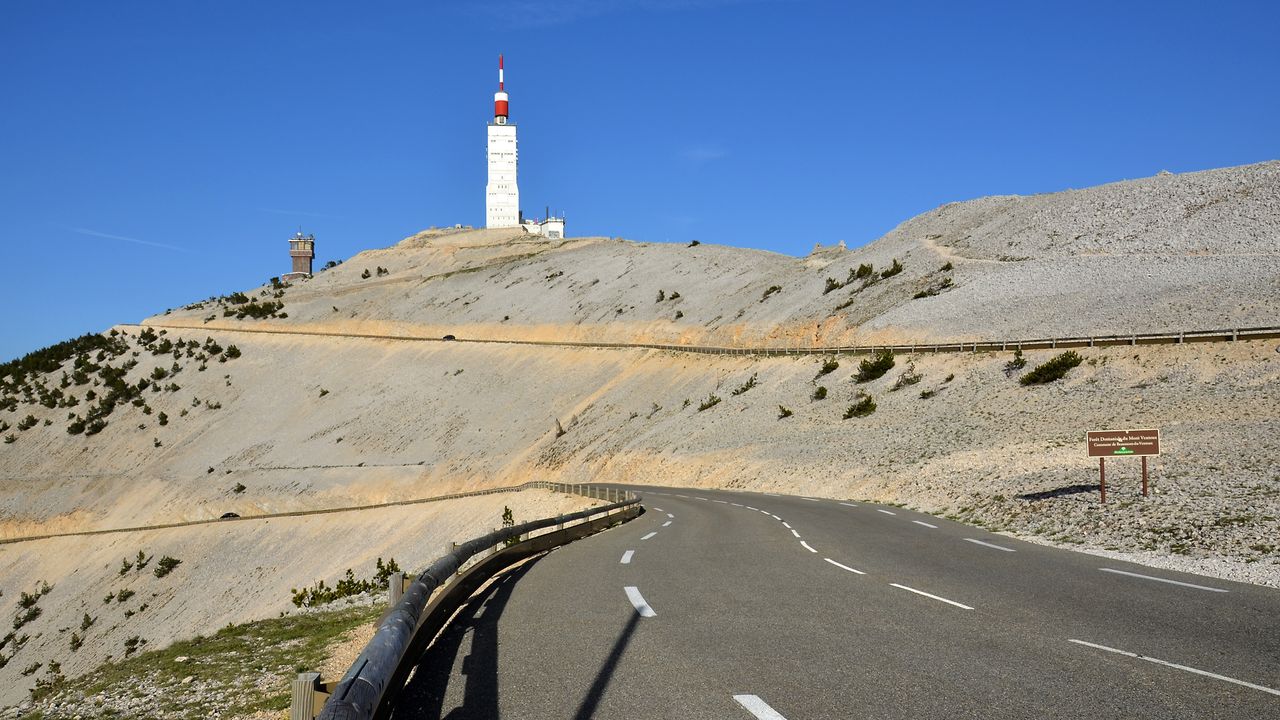 Leerlingen Van Maerlant fietsen de Mont Ventoux op voor het goede doel: 'Als we maar met z'n allen die berg opkomen'