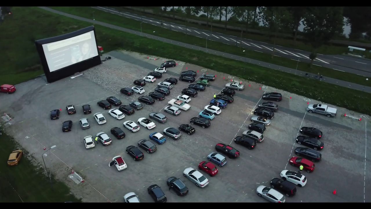 Eerste editie Bossche drive-in bioscoop groot succes én coronaproof