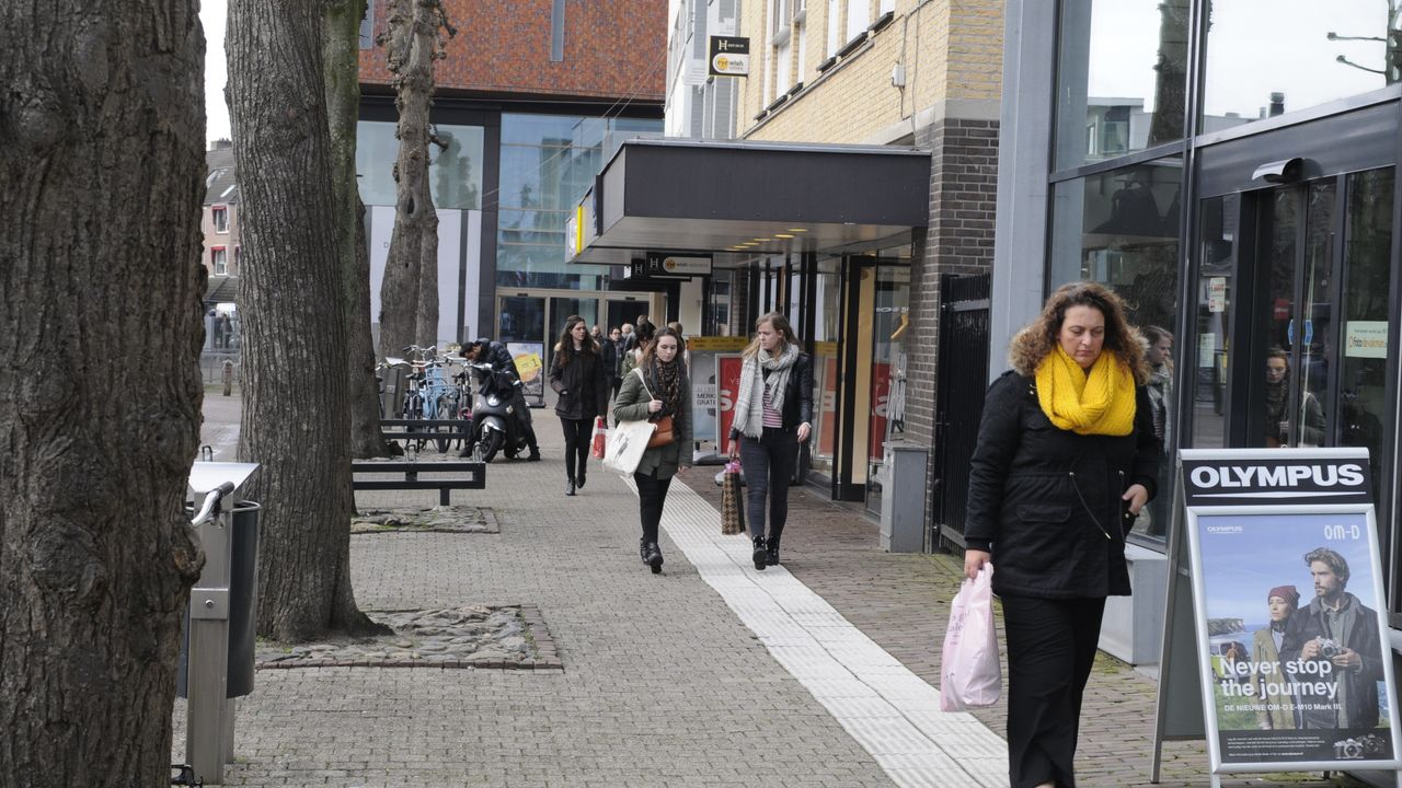 'Onvoldoende fietsenstallingen in centrum Uden'