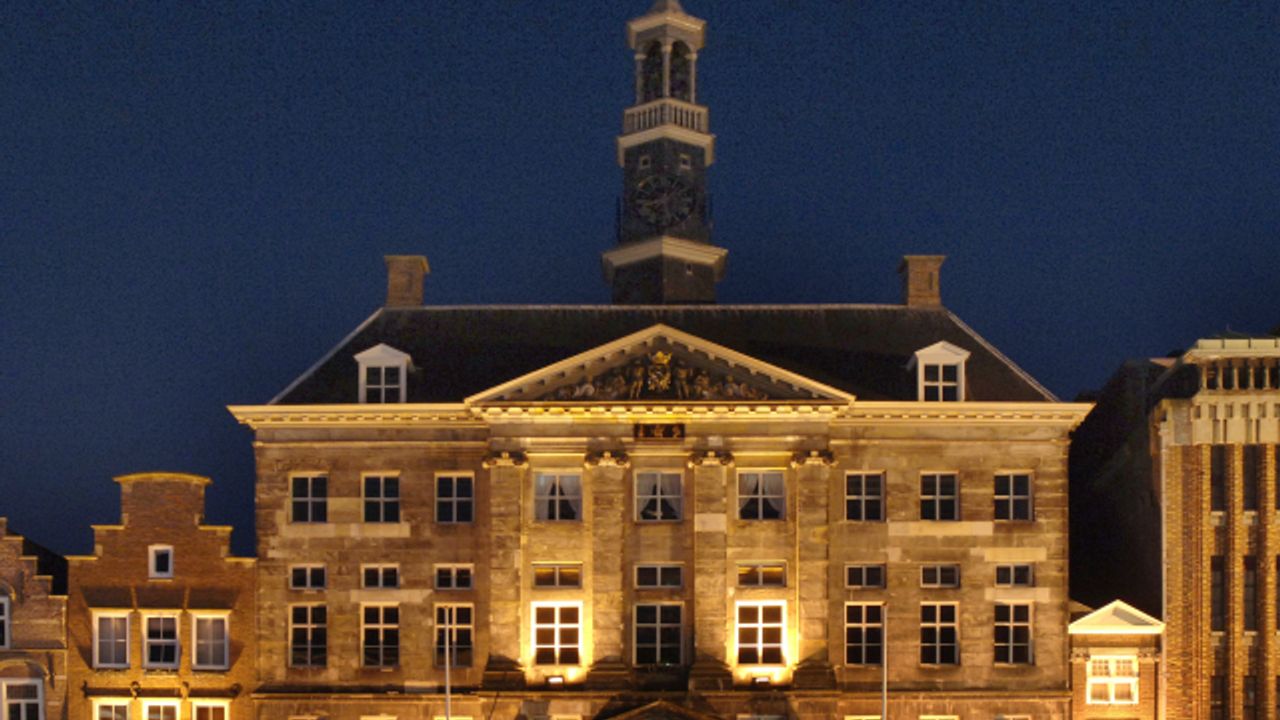 Voorgevel Bossche stadhuis is ‘lappendeken’: tijd voor grote opknapbeurt
